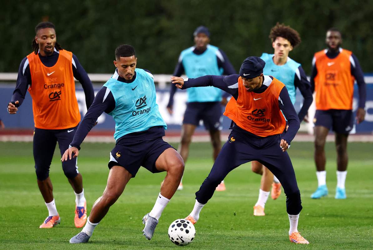 队报：法国队正在与FIFA进行沟通，申请调整世界杯的赛前日程