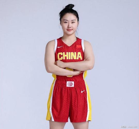 媒体人：武桐桐此前接连大伤32岁还有MVP表现可以说是奇迹