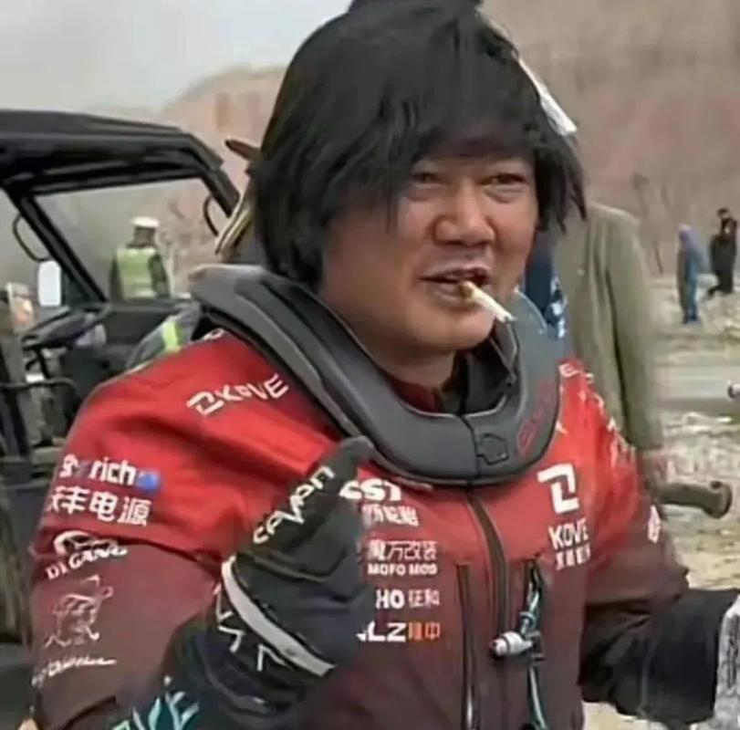 李亚鹏谈张雪机车夺冠：我是资深铁杆车迷，听到夺冠消息内心狂喜