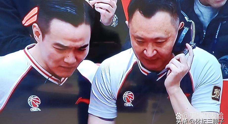 这两桩好事，上海男篮都要！