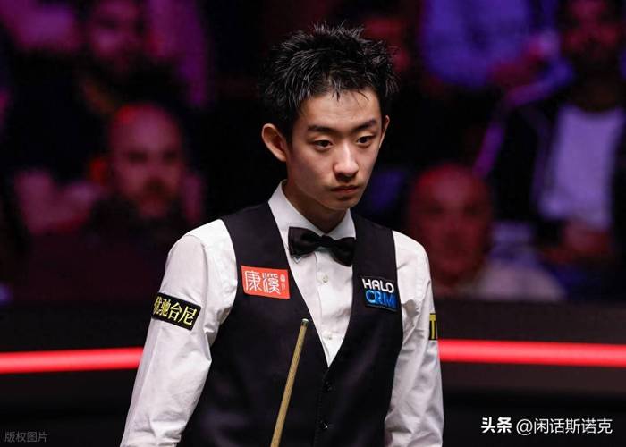 世锦赛吴宜泽遭艾伦五连鞭，半决赛目前7-7战平
